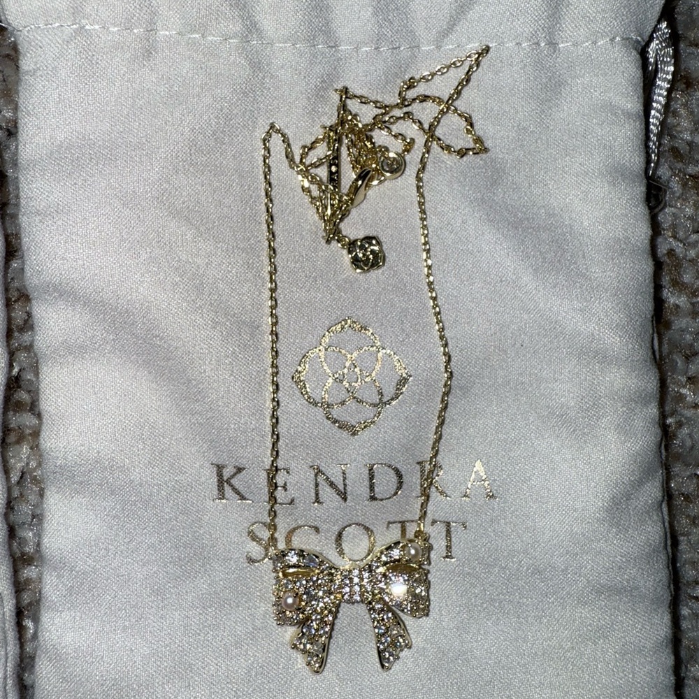Kendra Scott Gold Bow Pendant Necklace